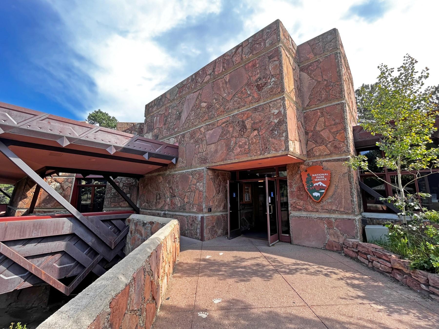 Front entry to the Beaver Meadows Visitor Center